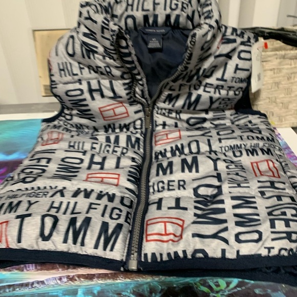 Tommy Hilfiger Puffer Jacket 4T - Picture 2 of 7